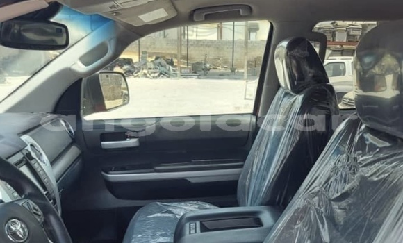 Buy Used Toyota Tundra Red Car in Luanda in Luanda Province Buy Used Toyota Tundra Red Car in Luanda in Luanda Province