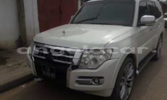 Comprar Usado Mitsubishi Pajero Branco Carro em Luanda em Luanda Province Comprar Usado Mitsubishi Pajero Branco Carro em Luanda em Luanda Province