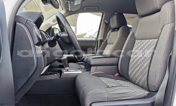 Comprar Usado Toyota Tundra Branco Carro em Luanda em Luanda Province Comprar Usado Toyota Tundra Branco Carro em Luanda em Luanda Province