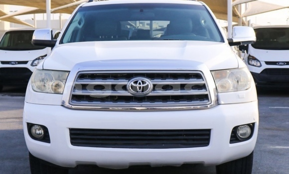 Buy Used Toyota Sequoia White Car in Luanda in Luanda Province Buy Used Toyota Sequoia White Car in Luanda in Luanda Province