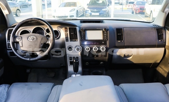 Buy Used Toyota Sequoia White Car in Luanda in Luanda Province Buy Used Toyota Sequoia White Car in Luanda in Luanda Province
