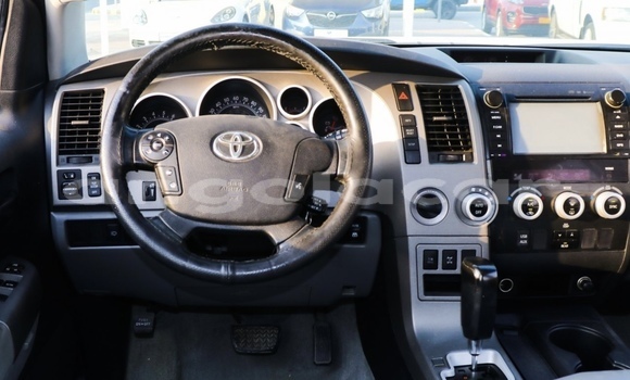 Buy Used Toyota Sequoia White Car in Luanda in Luanda Province Buy Used Toyota Sequoia White Car in Luanda in Luanda Province