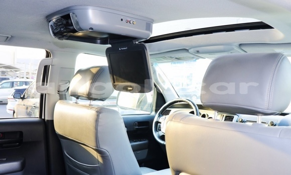 Buy Used Toyota Sequoia White Car in Luanda in Luanda Province Buy Used Toyota Sequoia White Car in Luanda in Luanda Province