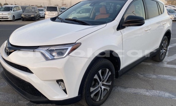 Buy Used Toyota RAV4 White Car in Luanda in Luanda Province Buy Used Toyota RAV4 White Car in Luanda in Luanda Province
