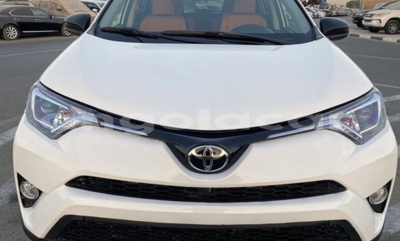 Buy Used Toyota RAV4 White Car in Luanda in Luanda Province Buy Used Toyota RAV4 White Car in Luanda in Luanda Province