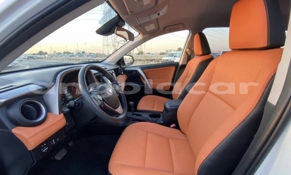 Buy Used Toyota RAV4 White Car in Luanda in Luanda Province Buy Used Toyota RAV4 White Car in Luanda in Luanda Province