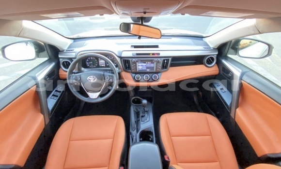 Buy Used Toyota RAV4 White Car in Luanda in Luanda Province Buy Used Toyota RAV4 White Car in Luanda in Luanda Province