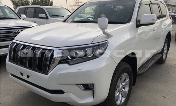Buy Used Toyota Land Cruiser Prado White Car in Luanda in Luanda Province Buy Used Toyota Land Cruiser Prado White Car in Luanda in Luanda Province