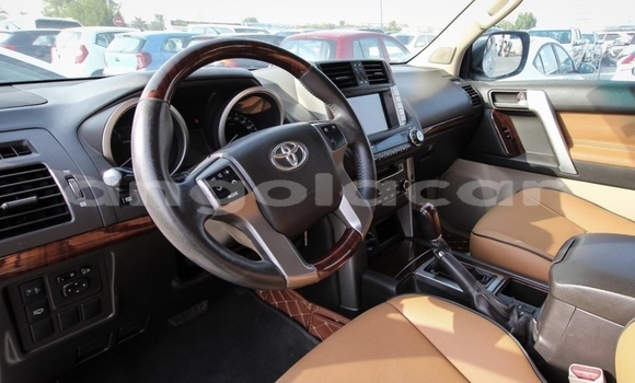 Buy Used Toyota Land Cruiser Prado White Car in Luanda in Luanda Province Buy Used Toyota Land Cruiser Prado White Car in Luanda in Luanda Province