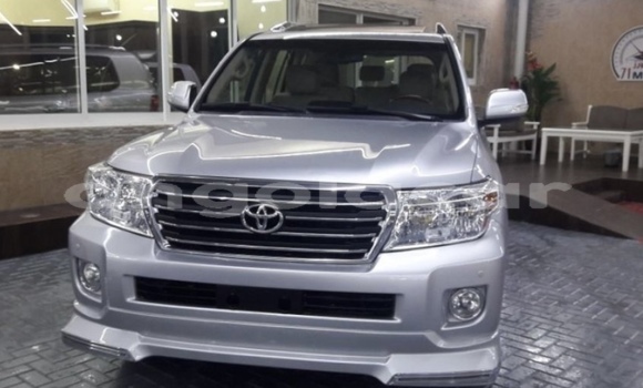 Acheter Occasion Voiture Toyota Land Cruiser Gris à Luanda, Province de Luanda Acheter Occasion Voiture Toyota Land Cruiser Gris à Luanda, Province de Luanda
