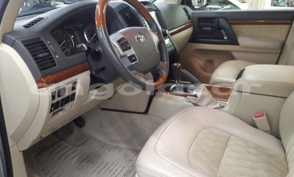 Acheter Occasion Voiture Toyota Land Cruiser Gris à Luanda, Province de Luanda Acheter Occasion Voiture Toyota Land Cruiser Gris à Luanda, Province de Luanda