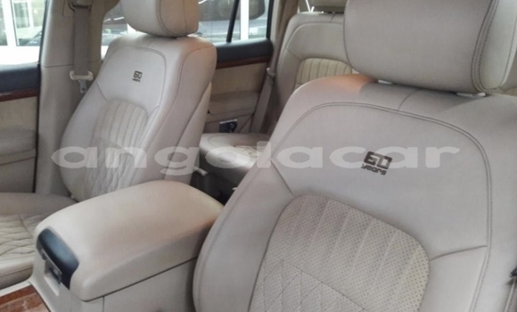 Acheter Occasion Voiture Toyota Land Cruiser Gris à Luanda, Province de Luanda Acheter Occasion Voiture Toyota Land Cruiser Gris à Luanda, Province de Luanda