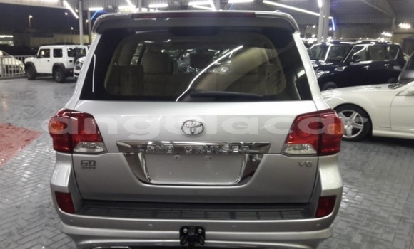 Acheter Occasion Voiture Toyota Land Cruiser Gris à Luanda, Province de Luanda Acheter Occasion Voiture Toyota Land Cruiser Gris à Luanda, Province de Luanda