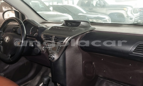 Acheter Occasion Voiture Toyota iQ Blanc à Luanda, Province de Luanda Acheter Occasion Voiture Toyota iQ Blanc à Luanda, Province de Luanda