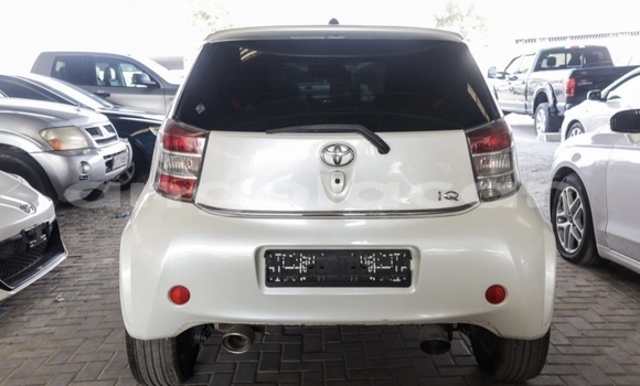 Acheter Occasion Voiture Toyota iQ Blanc à Luanda, Province de Luanda Acheter Occasion Voiture Toyota iQ Blanc à Luanda, Province de Luanda