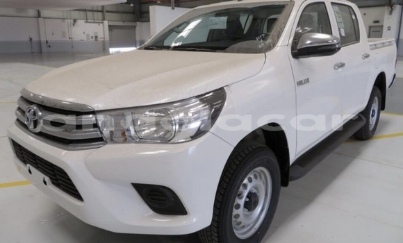 Comprar Usado Toyota Hilux Branco Carro em Luanda em Luanda Province Comprar Usado Toyota Hilux Branco Carro em Luanda em Luanda Province