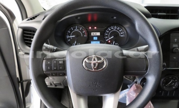 Comprar Usado Toyota Hilux Branco Carro em Luanda em Luanda Province Comprar Usado Toyota Hilux Branco Carro em Luanda em Luanda Province