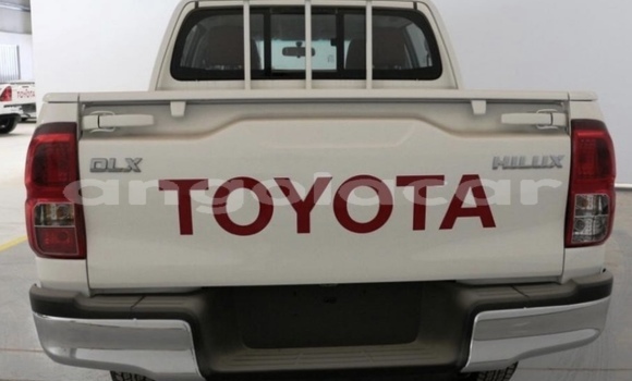 Comprar Usado Toyota Hilux Branco Carro em Luanda em Luanda Province Comprar Usado Toyota Hilux Branco Carro em Luanda em Luanda Province