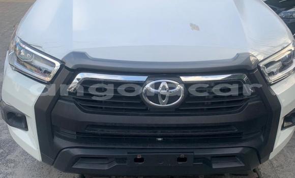 Acheter Occasion Voiture Toyota Hiluxe Revo Blanc à Luanda, Province de Luanda Acheter Occasion Voiture Toyota Hiluxe Revo Blanc à Luanda, Province de Luanda