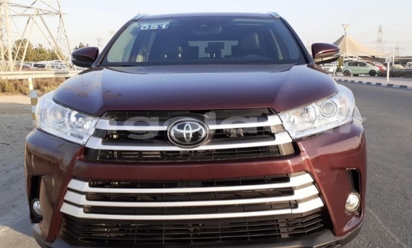 Comprar Usado Toyota Highlander Vermelho Carro em Luanda em Luanda Province Comprar Usado Toyota Highlander Vermelho Carro em Luanda em Luanda Province