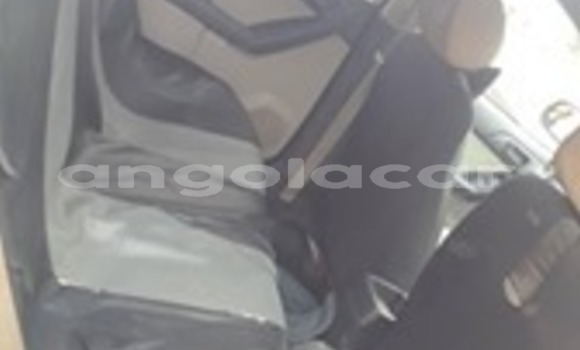 Acheter Occasion Voiture Kia Cerato Gris à Luanda, Province de Luanda Acheter Occasion Voiture Kia Cerato Gris à Luanda, Province de Luanda