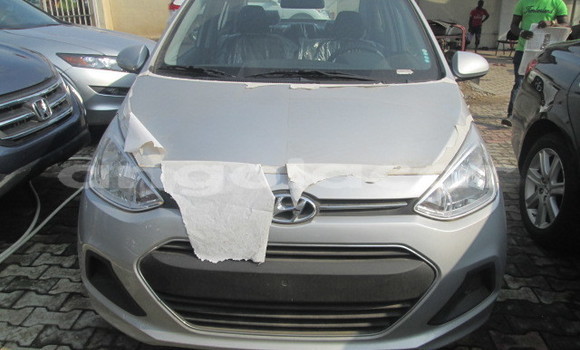 Buy New Hyundai i10 Silver Car in N'zeto in Zaire Buy New Hyundai i10 Silver Car in N'zeto in Zaire