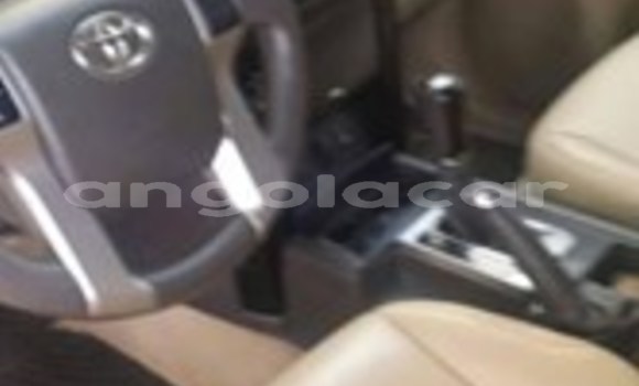 Acheter Occasion Voiture Toyota Land Cruiser Prado Noir à Luanda, Province de Luanda Acheter Occasion Voiture Toyota Land Cruiser Prado Noir à Luanda, Province de Luanda