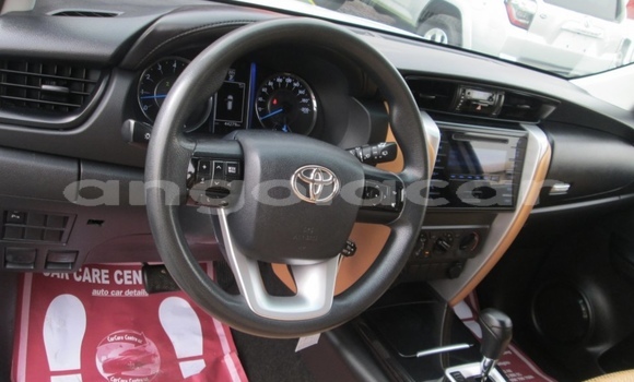 Acheter Occasion Voiture Toyota Fortuner Blanc à Luanda, Province de Luanda Acheter Occasion Voiture Toyota Fortuner Blanc à Luanda, Province de Luanda
