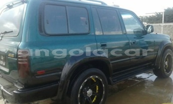 Acheter Occasion Voiture Toyota Land Cruiser Vert à Luanda, Province de Luanda Acheter Occasion Voiture Toyota Land Cruiser Vert à Luanda, Province de Luanda