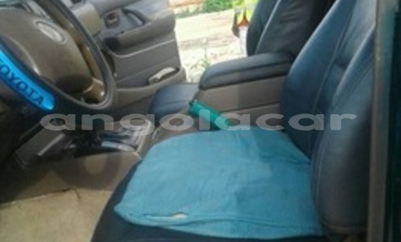 Acheter Occasion Voiture Toyota Land Cruiser Vert à Luanda, Province de Luanda Acheter Occasion Voiture Toyota Land Cruiser Vert à Luanda, Province de Luanda