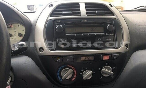 Comprar Usado Toyota RAV4 Azul Carro em Luanda em Luanda Province Comprar Usado Toyota RAV4 Azul Carro em Luanda em Luanda Province