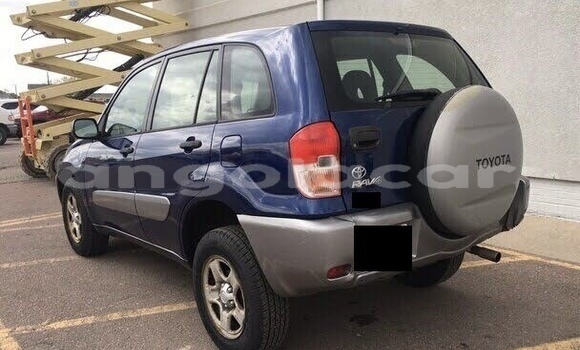 Comprar Usado Toyota RAV4 Azul Carro em Luanda em Luanda Province Comprar Usado Toyota RAV4 Azul Carro em Luanda em Luanda Province