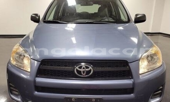 Comprar Usado Toyota RAV4 Azul Carro em Luanda em Luanda Province Comprar Usado Toyota RAV4 Azul Carro em Luanda em Luanda Province