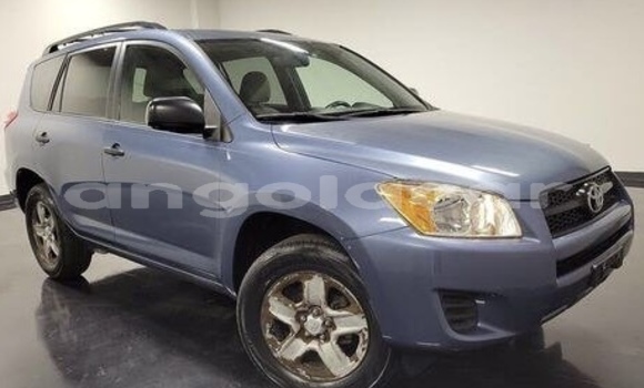 Comprar Usado Toyota RAV4 Azul Carro em Luanda em Luanda Province Comprar Usado Toyota RAV4 Azul Carro em Luanda em Luanda Province