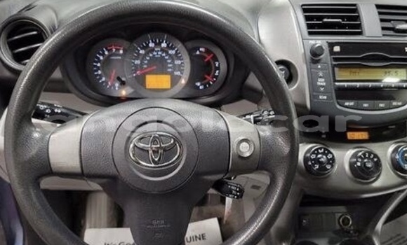 Comprar Usado Toyota RAV4 Azul Carro em Luanda em Luanda Province Comprar Usado Toyota RAV4 Azul Carro em Luanda em Luanda Province