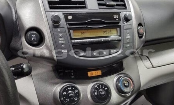 Comprar Usado Toyota RAV4 Azul Carro em Luanda em Luanda Province Comprar Usado Toyota RAV4 Azul Carro em Luanda em Luanda Province