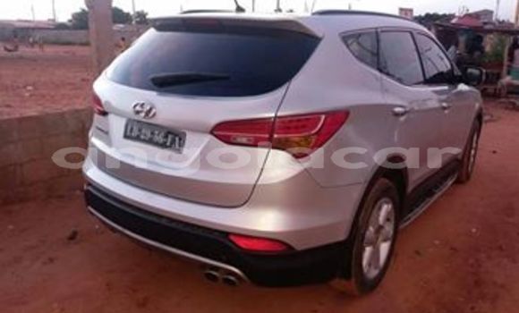 Acheter Occasion Voiture Hyundai Santa Fe Gris à Luanda, Province de Luanda Acheter Occasion Voiture Hyundai Santa Fe Gris à Luanda, Province de Luanda