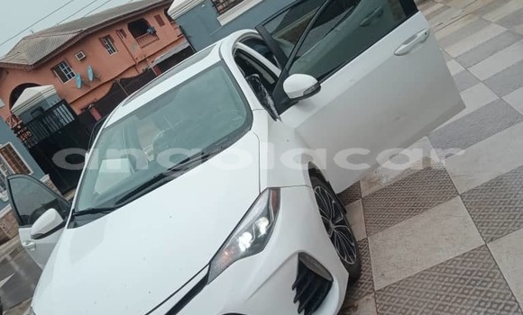 Buy Used Toyota Corolla White Car in Luanda in Luanda Province Buy Used Toyota Corolla White Car in Luanda in Luanda Province