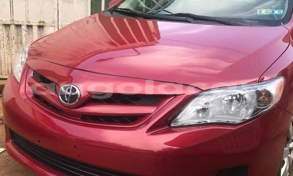 Comprar Usado Toyota Corolla Vermelho Carro em Luanda em Luanda Province