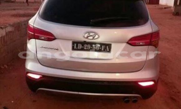 Acheter Occasion Voiture Hyundai Santa Fe Gris à Luanda, Province de Luanda Acheter Occasion Voiture Hyundai Santa Fe Gris à Luanda, Province de Luanda