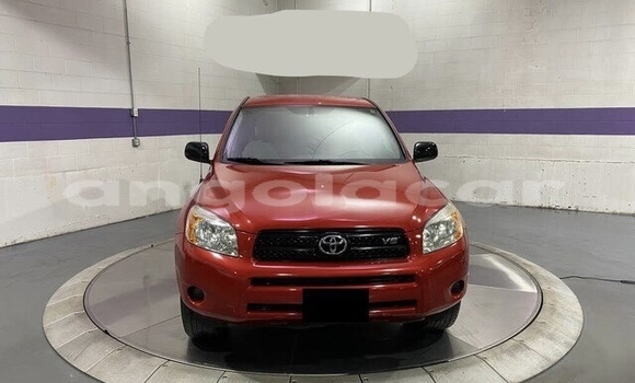 Acheter Occasion Voiture Toyota RAV4 Rouge à Luanda, Province de Luanda Acheter Occasion Voiture Toyota RAV4 Rouge à Luanda, Province de Luanda