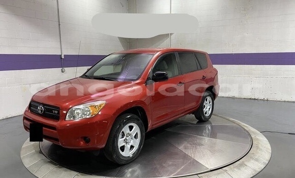 Comprar Usado Toyota RAV4 Vermelho Carro em Luanda em Luanda Province Comprar Usado Toyota RAV4 Vermelho Carro em Luanda em Luanda Province
