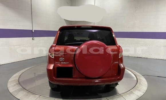 Comprar Usado Toyota RAV4 Vermelho Carro em Luanda em Luanda Province Comprar Usado Toyota RAV4 Vermelho Carro em Luanda em Luanda Province