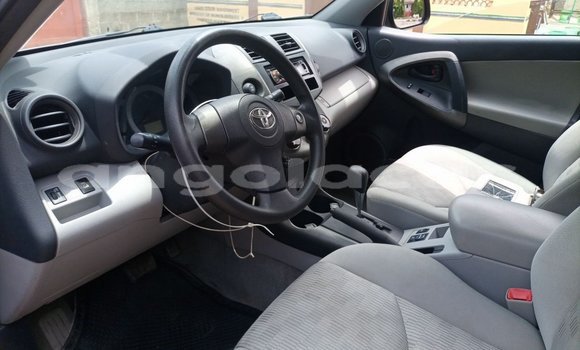 Buy Used Toyota RAV4 Silver Car in Luanda in Luanda Province Buy Used Toyota RAV4 Silver Car in Luanda in Luanda Province