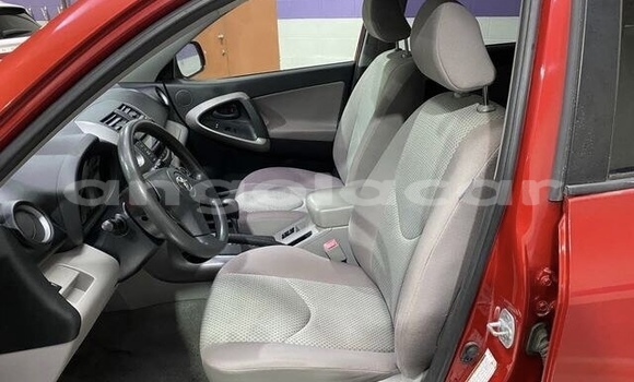 Acheter Occasion Voiture Toyota RAV4 Rouge à Luanda, Province de Luanda Acheter Occasion Voiture Toyota RAV4 Rouge à Luanda, Province de Luanda