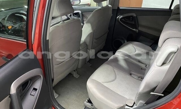 Acheter Occasion Voiture Toyota RAV4 Rouge à Luanda, Province de Luanda Acheter Occasion Voiture Toyota RAV4 Rouge à Luanda, Province de Luanda