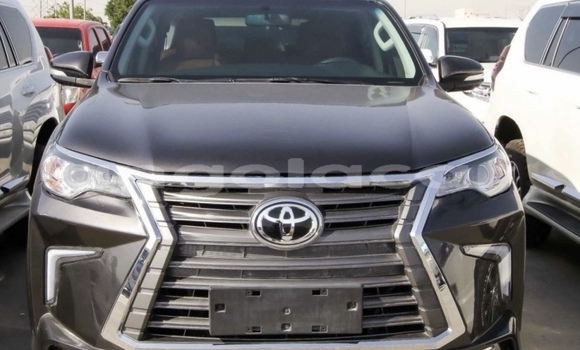 Comprar Usado Toyota Fortuner Preto Carro em Luanda em Luanda Province Comprar Usado Toyota Fortuner Preto Carro em Luanda em Luanda Province