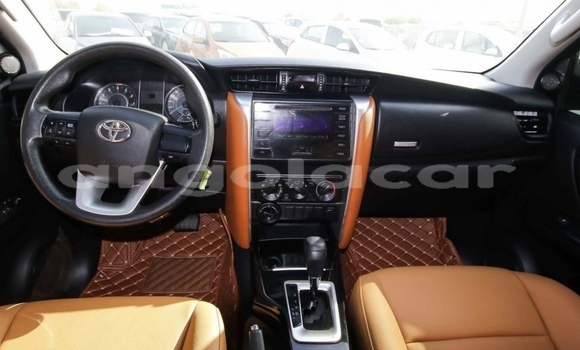 Comprar Usado Toyota Fortuner Preto Carro em Luanda em Luanda Province Comprar Usado Toyota Fortuner Preto Carro em Luanda em Luanda Province