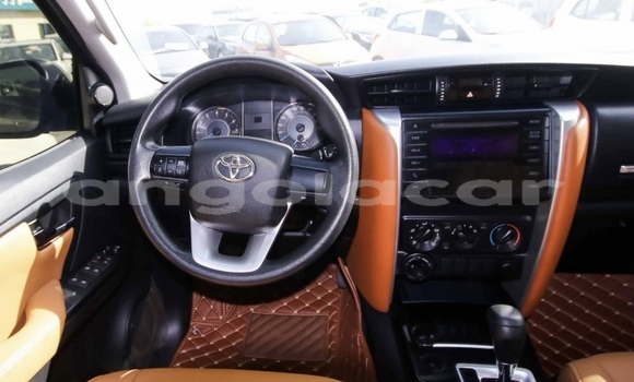 Comprar Usado Toyota Fortuner Preto Carro em Luanda em Luanda Province Comprar Usado Toyota Fortuner Preto Carro em Luanda em Luanda Province