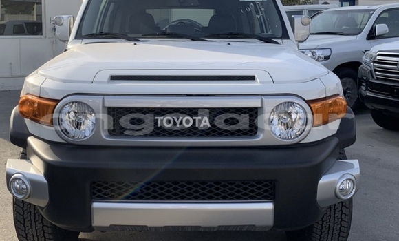Acheter Occasion Voiture Toyota FJ Cruiser Blanc à Cuito, Province de Bié